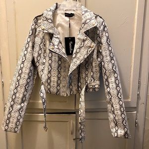 PRETTY LITTLE THING JACKET